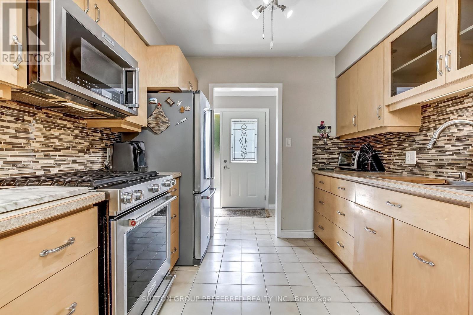 130 FUNDY AVENUE - 11