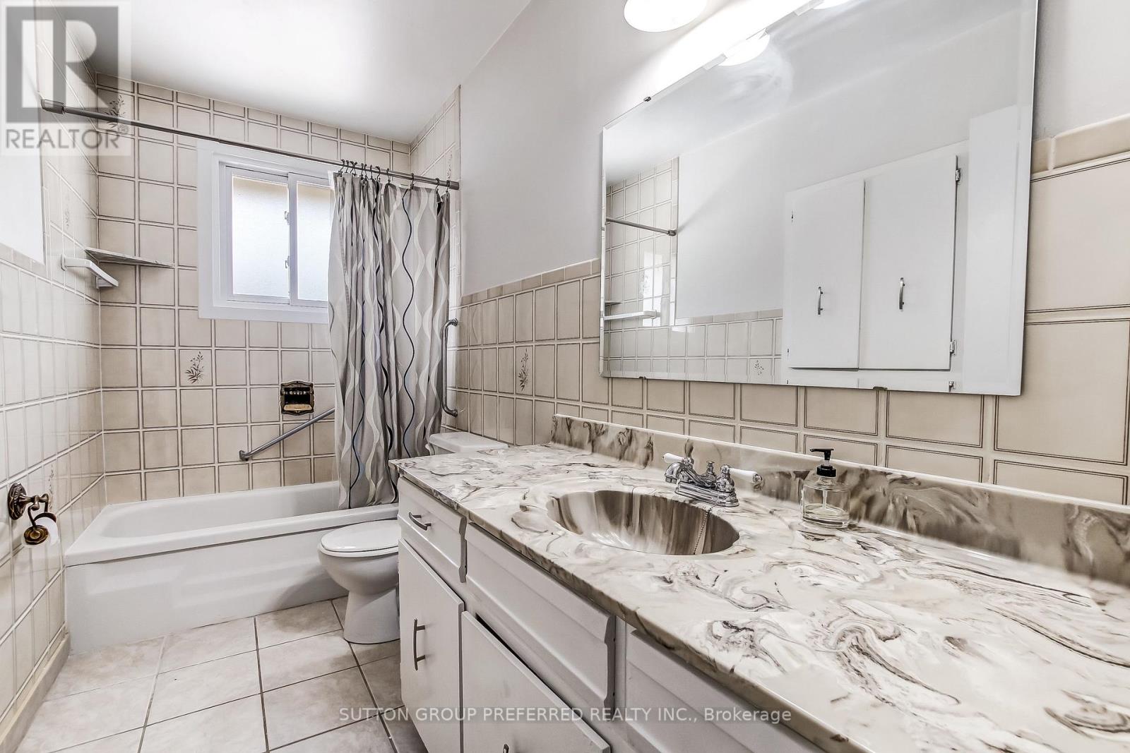 130 FUNDY AVENUE - 19
