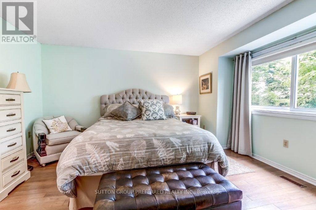 #12 1990 WAVELL STREET - 12