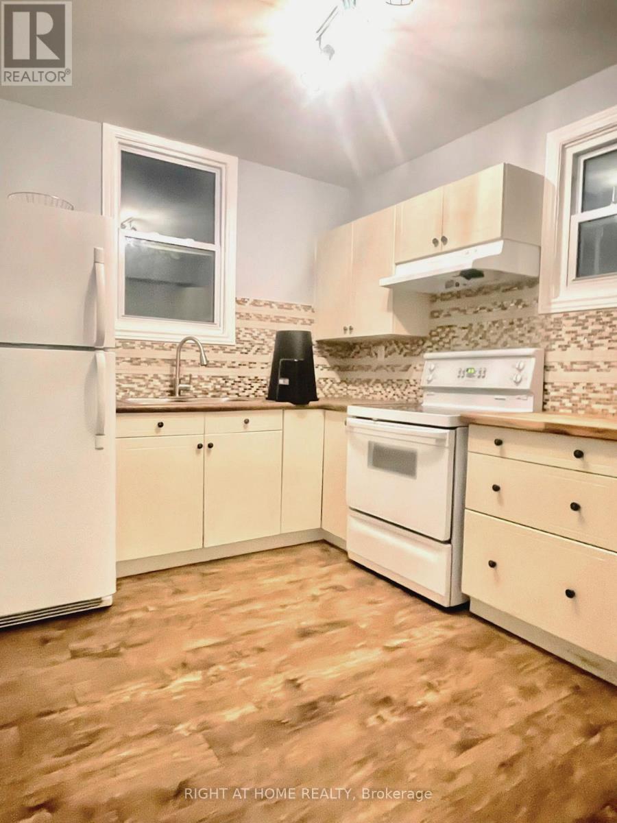 1071.5 FLORENCE STREET - Image 35