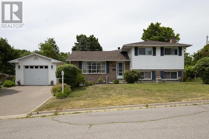 170 Laronde AVE - 2