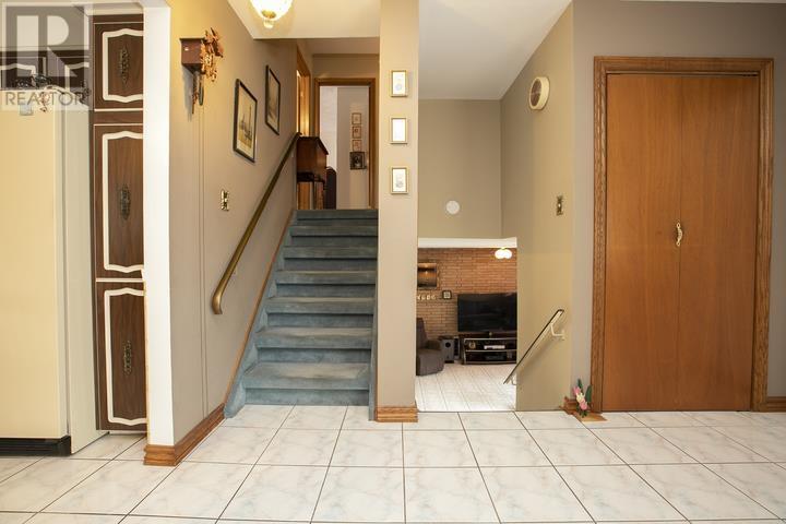 170 Laronde AVE - 27