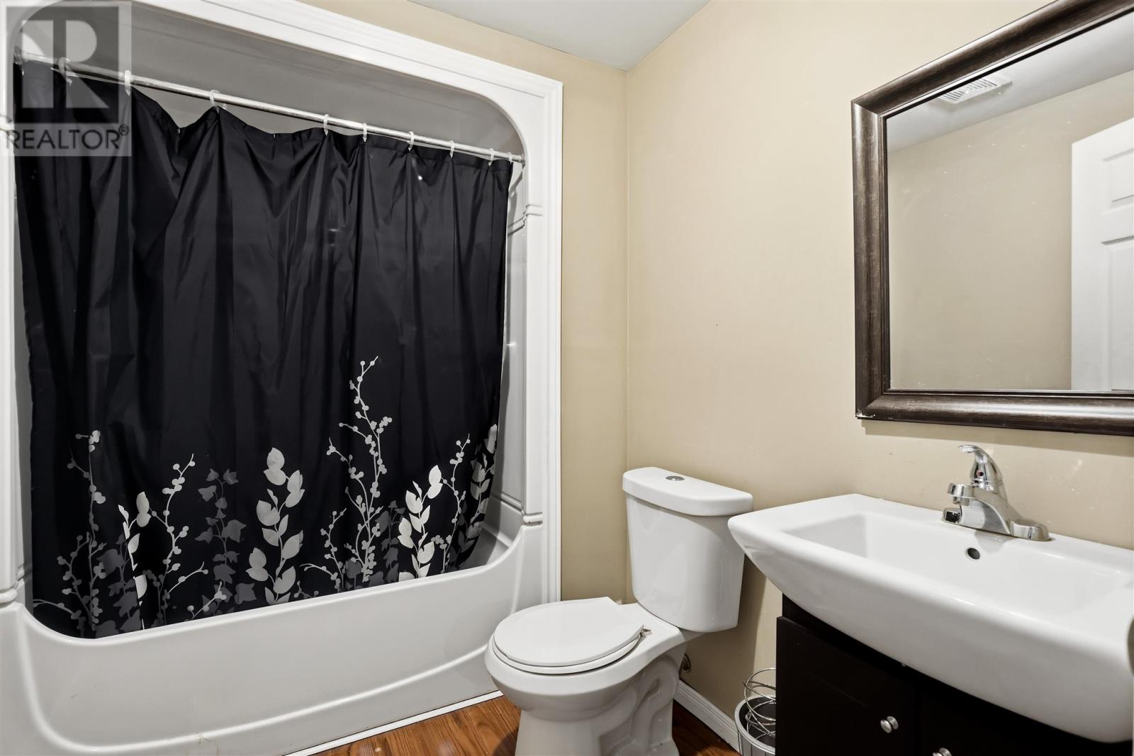 144 Pageant DR - 31