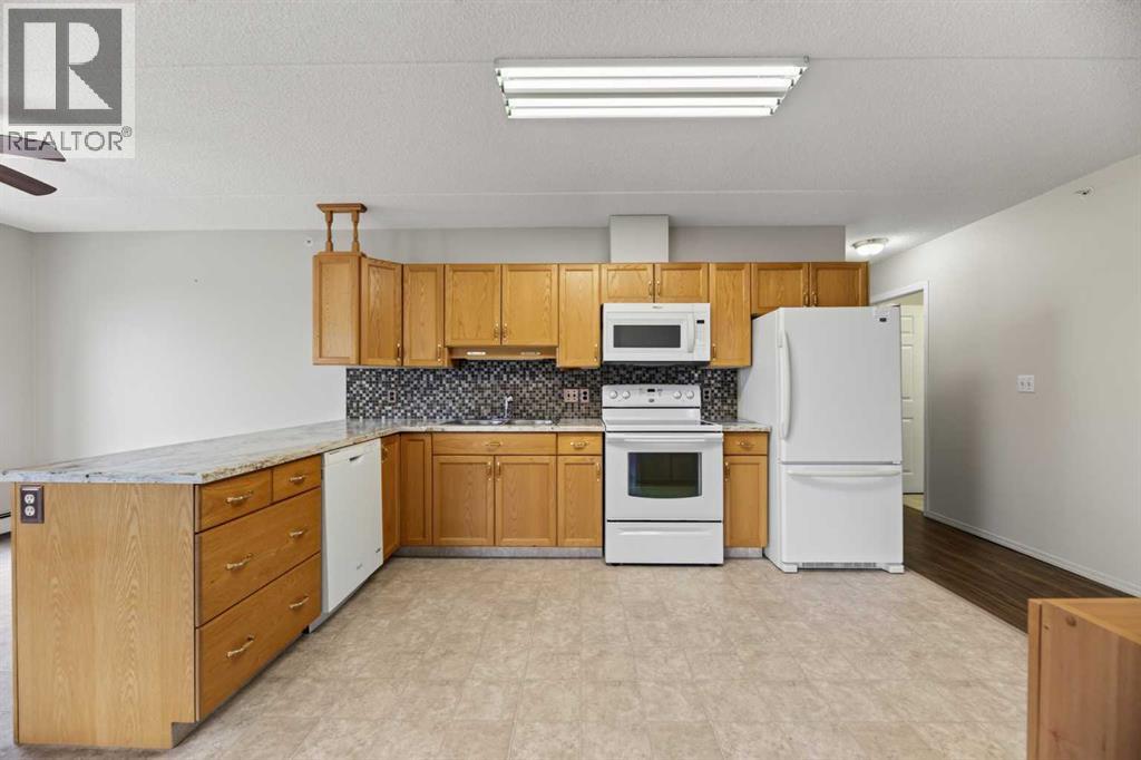 #210 4514 54 Avenue - 7
