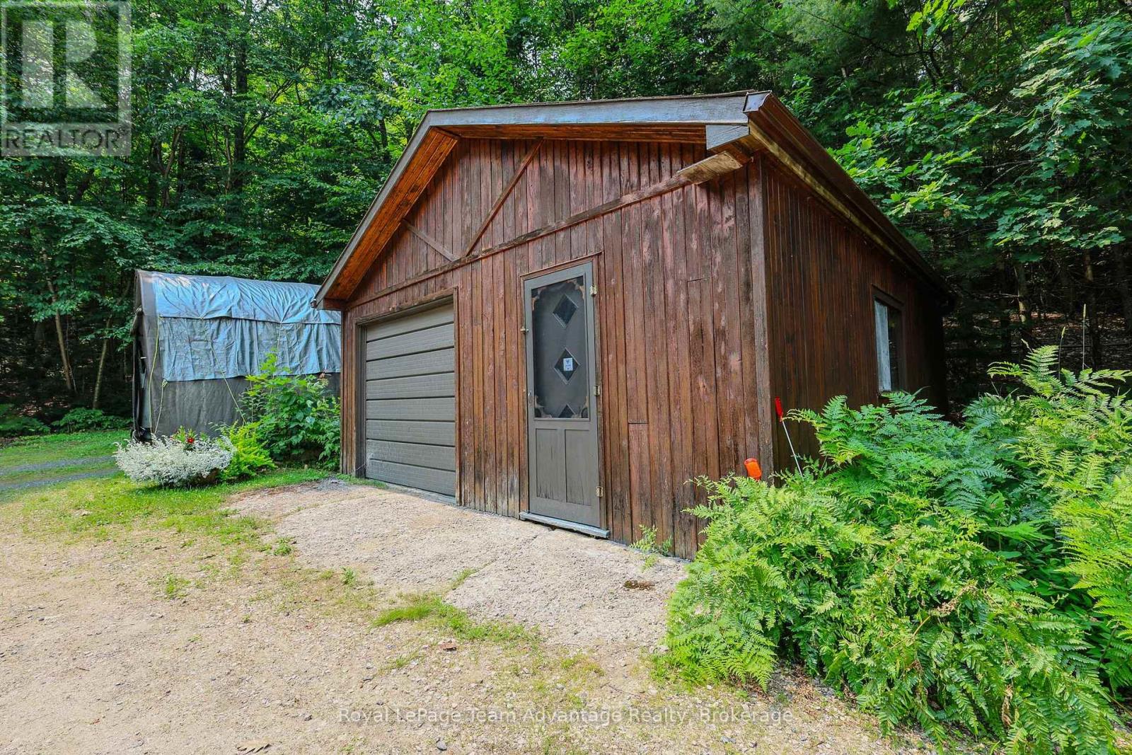 30 BARTLETT DRIVE - 37