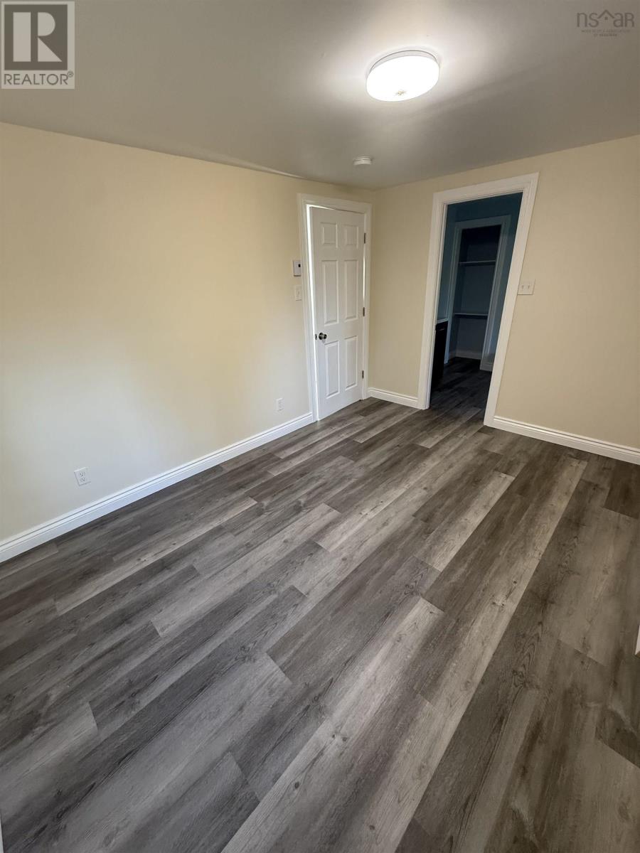 1600 Lingan Road - 9