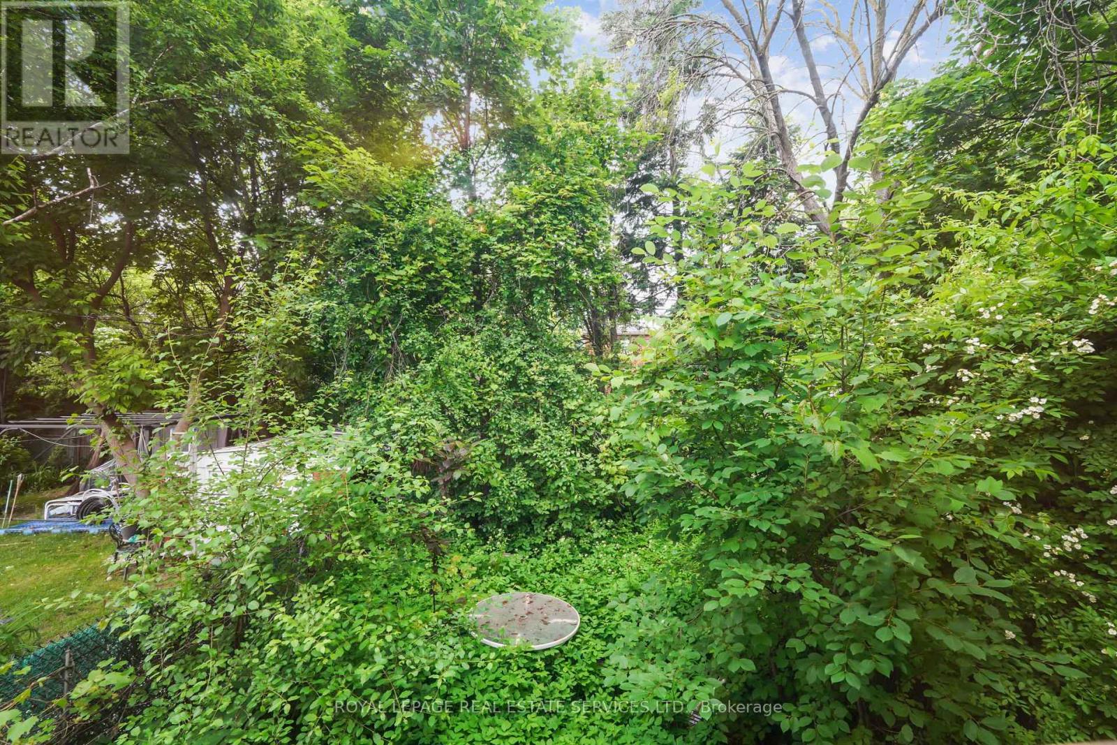 326 LAWRENCE AVENUE W - 26