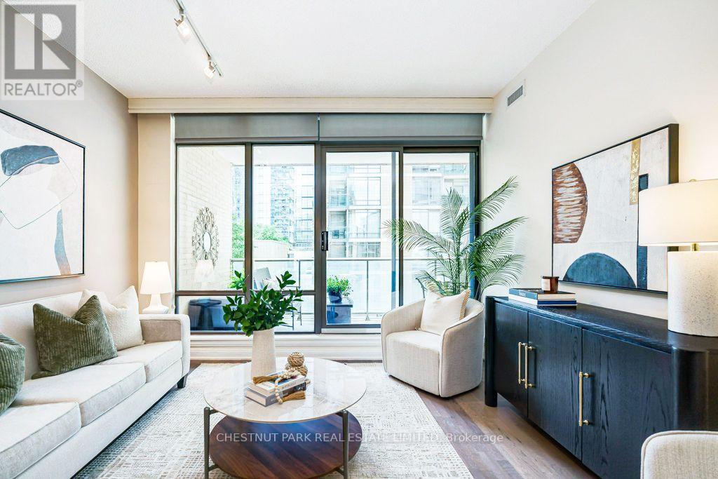 #210 18 YORKVILLE AVENUE - 1