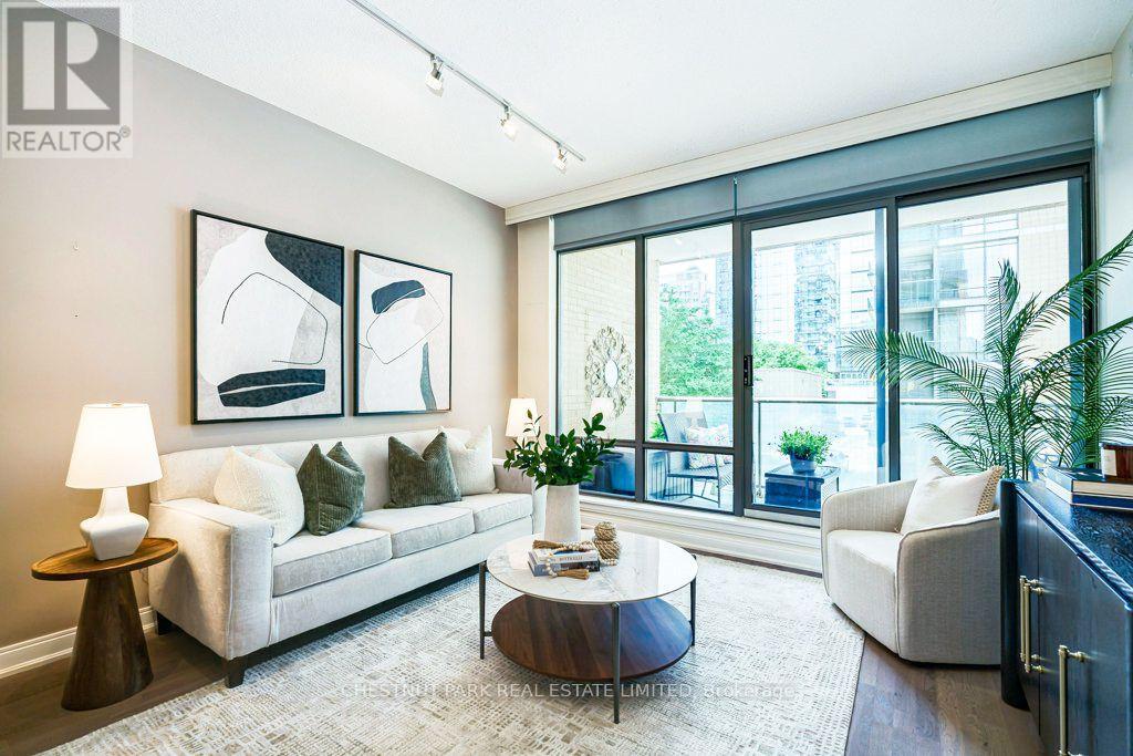 #210 18 YORKVILLE AVENUE - 2