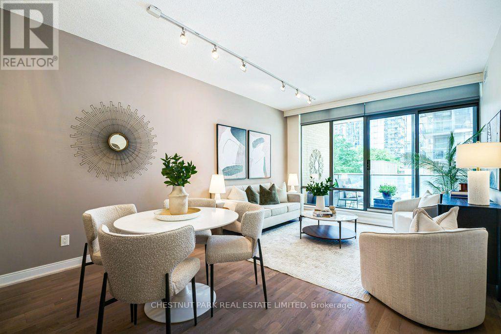 #210 18 YORKVILLE AVENUE - 7