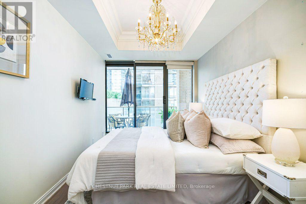 #210 18 YORKVILLE AVENUE - Image 8