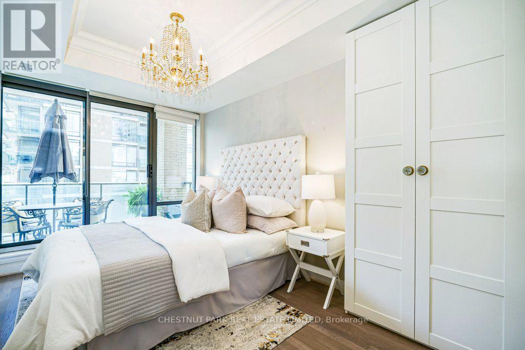#210 18 YORKVILLE AVENUE - Image 9