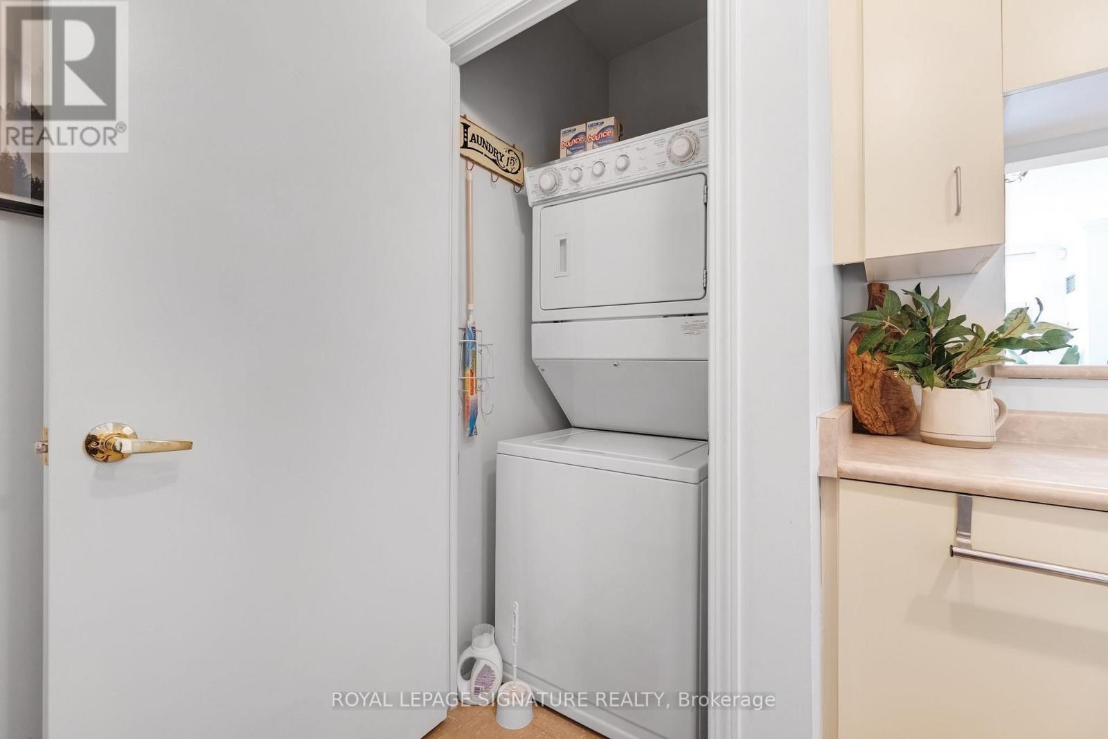 #106 650 LAWRENCE AVENUE W - Image 18
