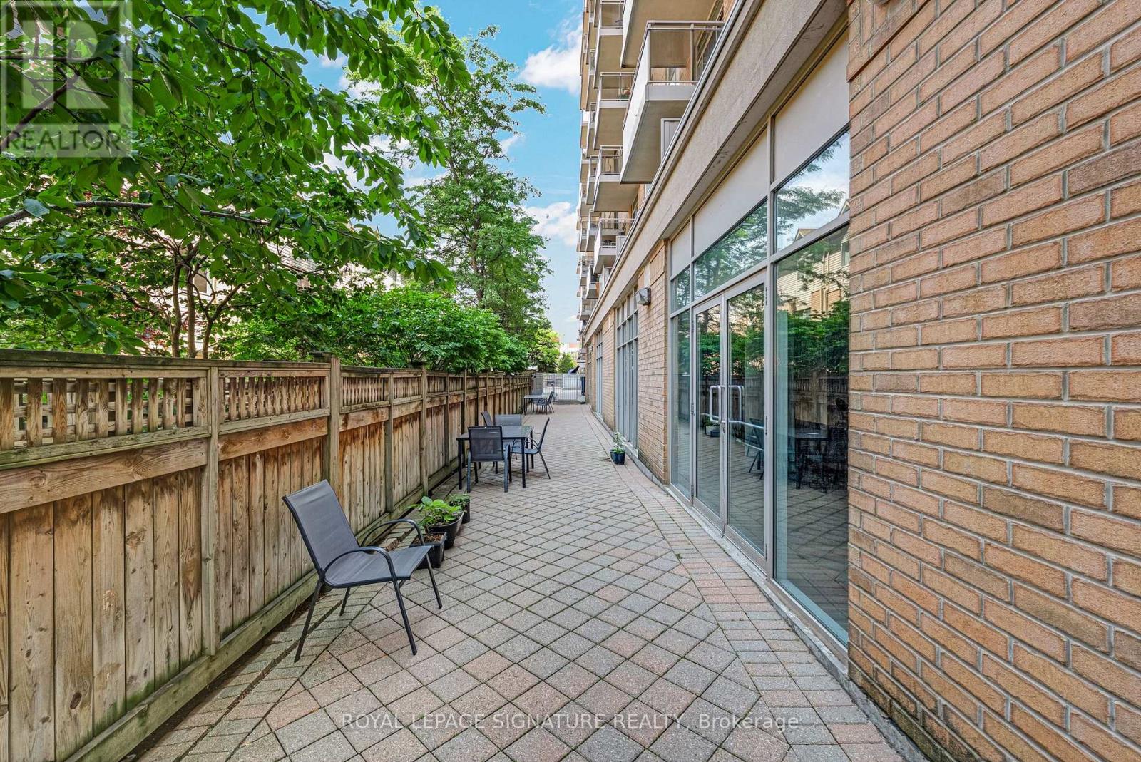 #106 650 LAWRENCE AVENUE W - 25