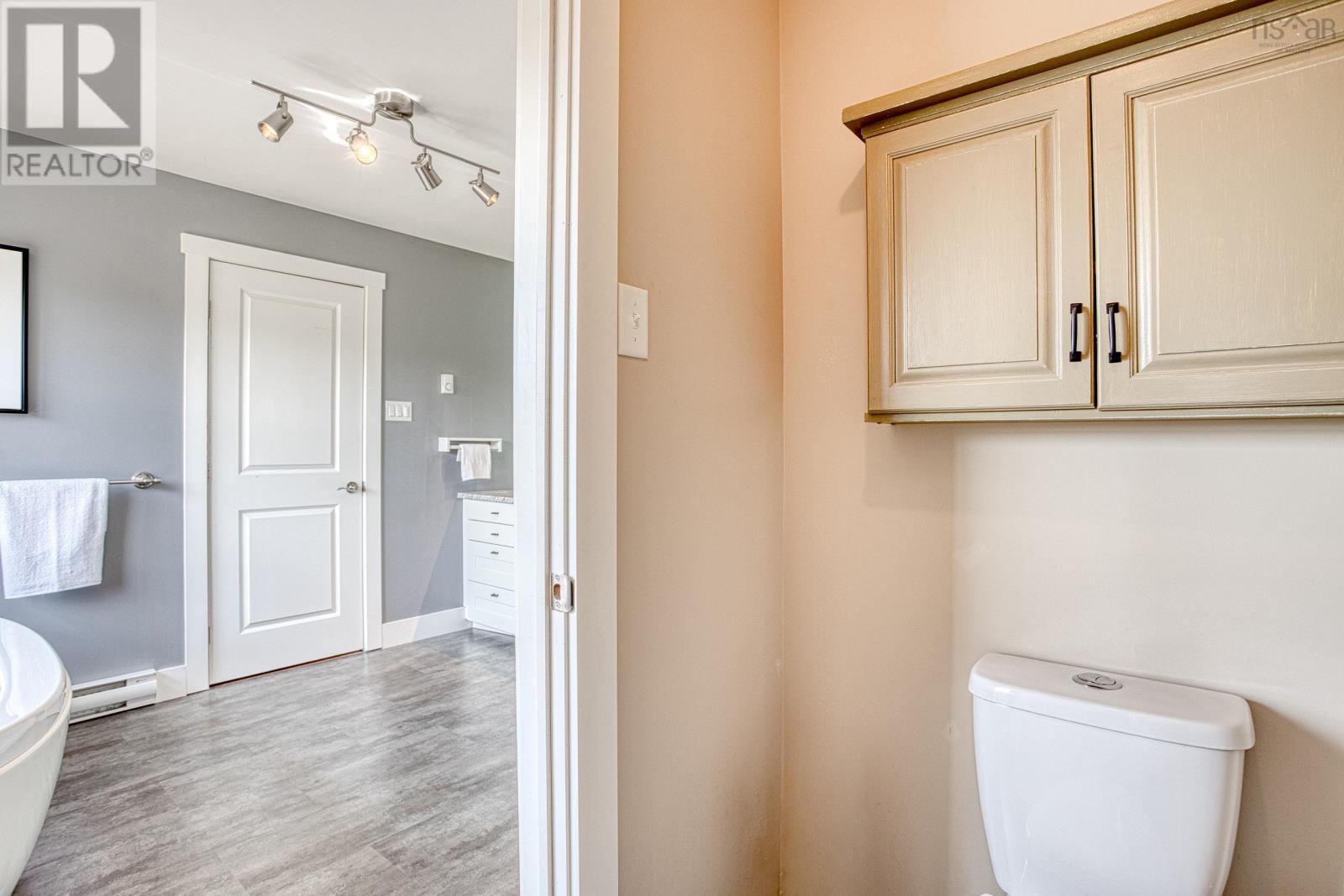 #1801 52 Bantry Avenue - Image 42