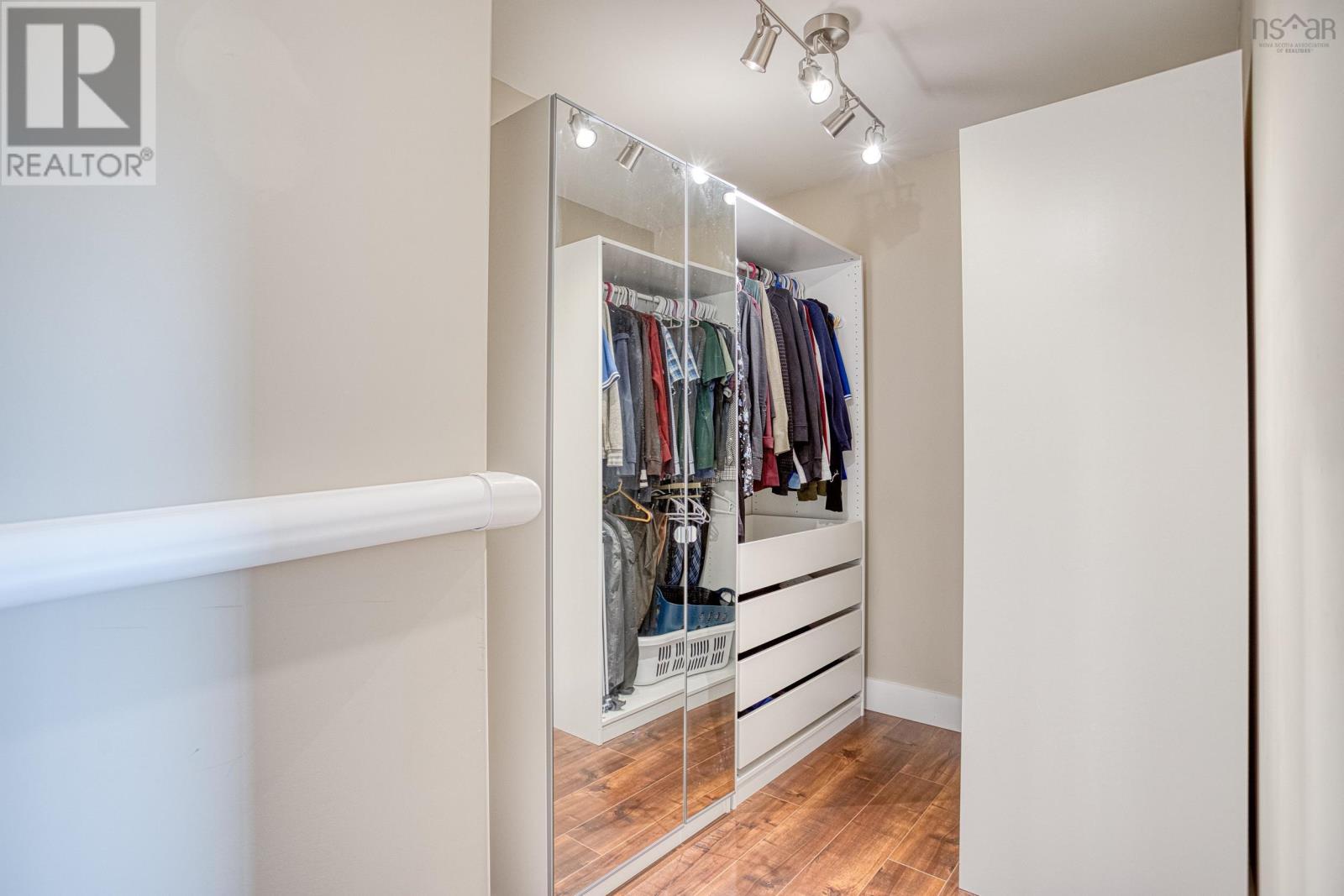 #1801 52 Bantry Avenue - Image 38