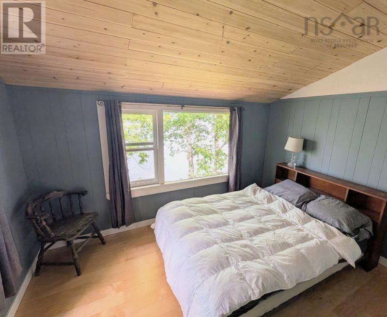 1 Beaver Island Road - Image 16