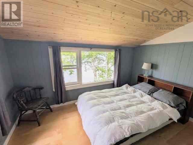 1 Beaver Island Road - Image 17