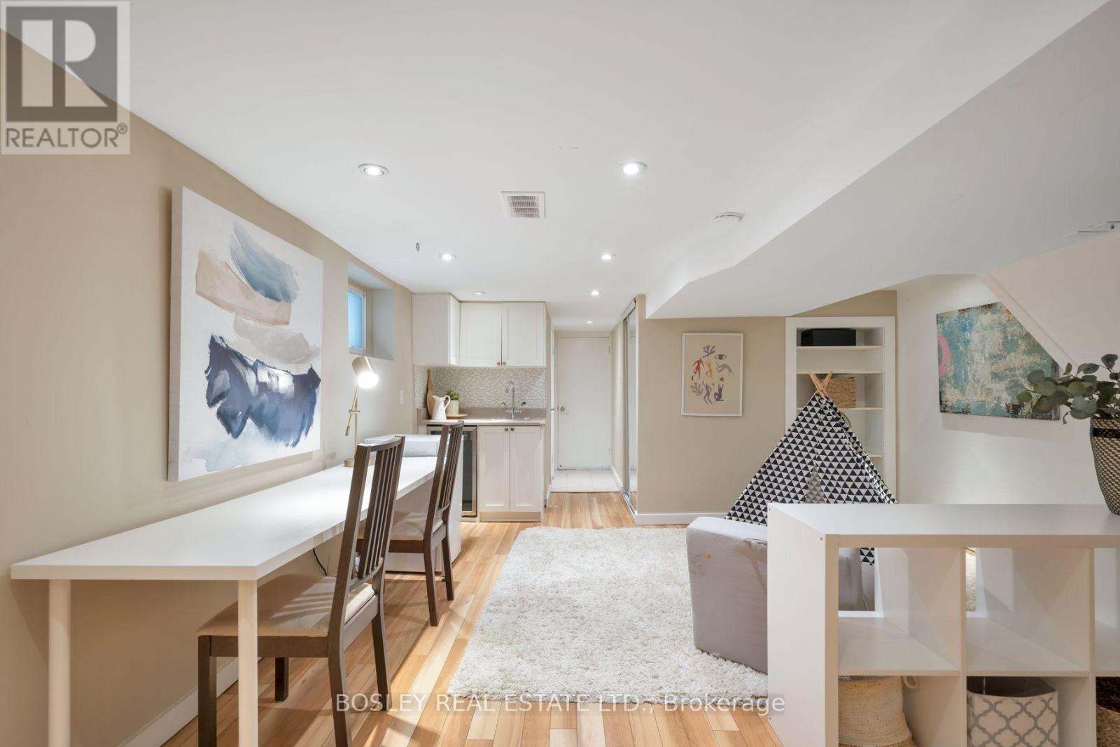 314 MILVERTON BOULEVARD - 20