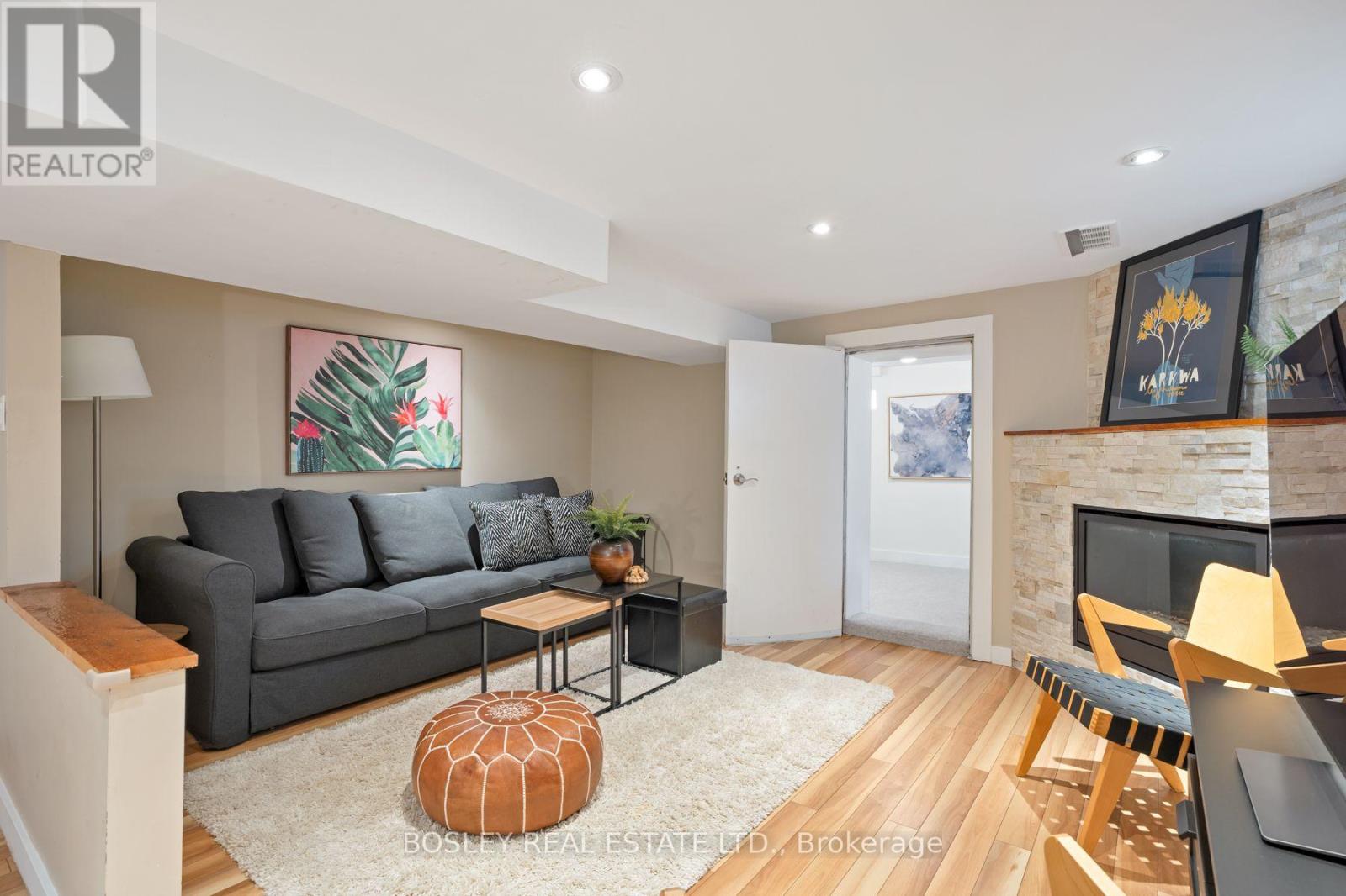 314 MILVERTON BOULEVARD - 24