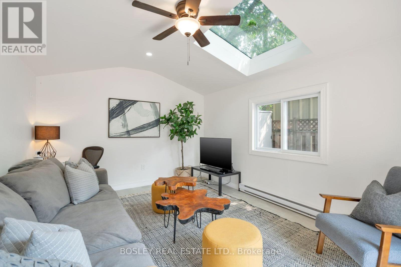 314 MILVERTON BOULEVARD - 30