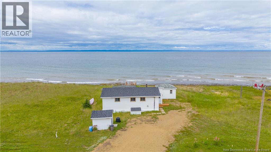 145 des Chalets Road - Image 2