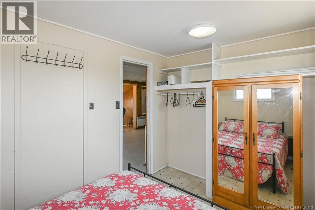 145 des Chalets Road - Image 22