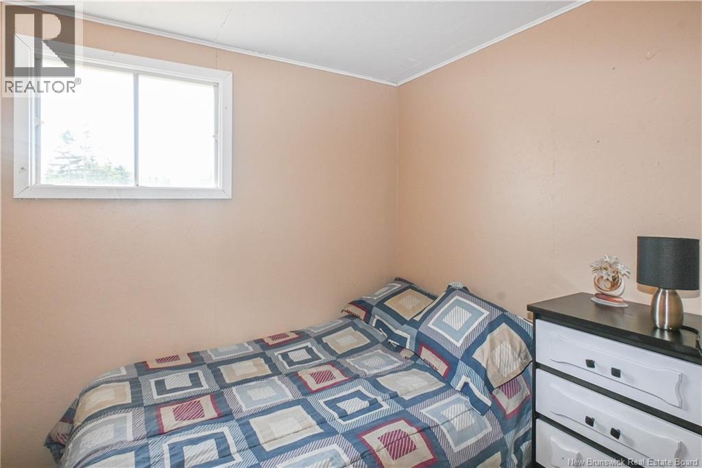 145 des Chalets Road - Image 23
