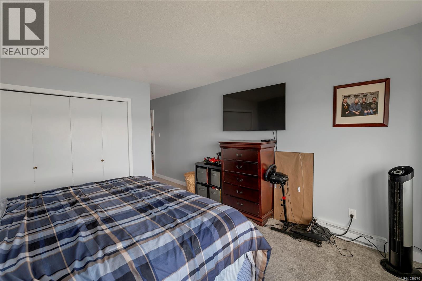 #1401 27 Island Hwy S - 29