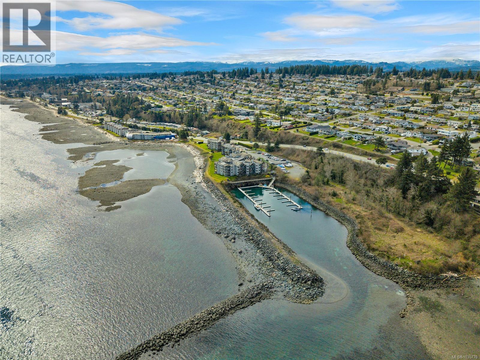 #1401 27 Island Hwy S - 40