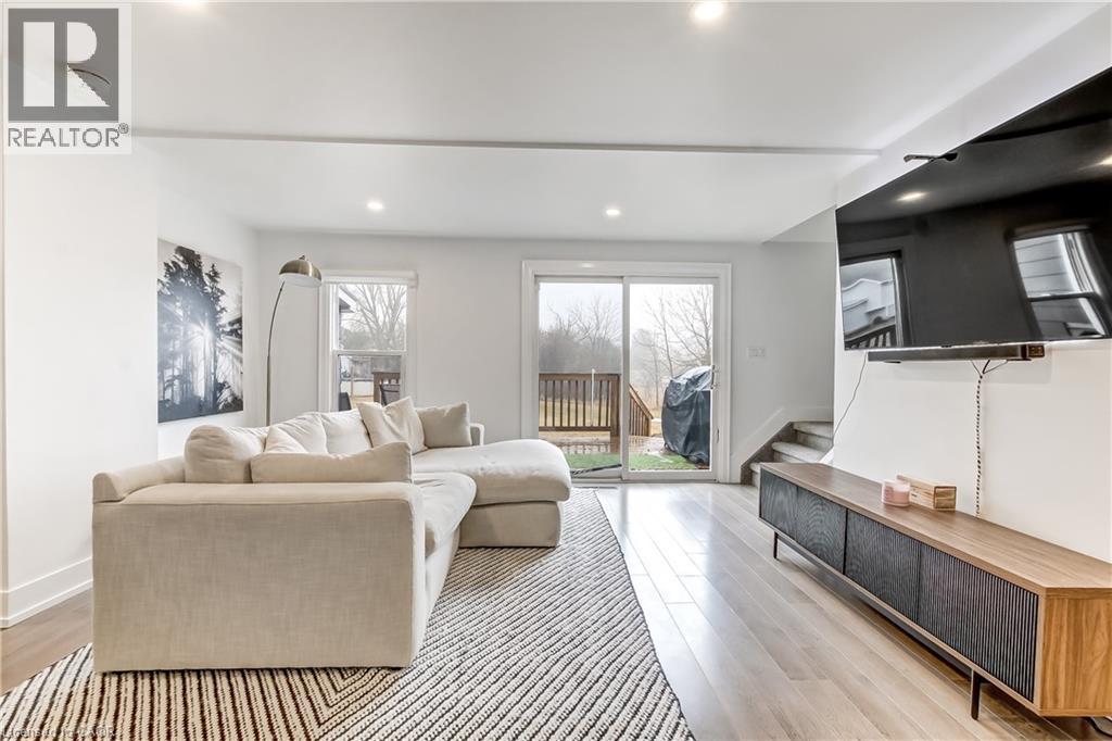 65 NORFOLK Street - 3