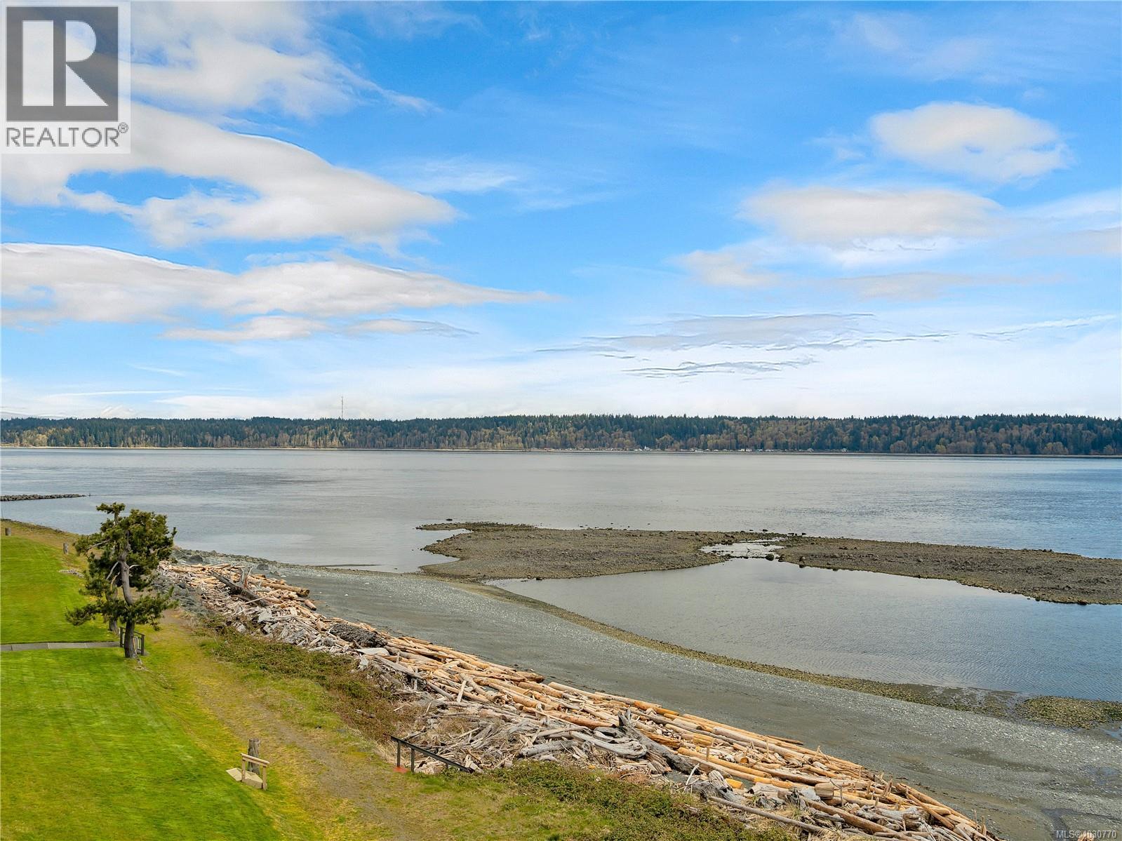 #1401 27 Island Hwy S - 74
