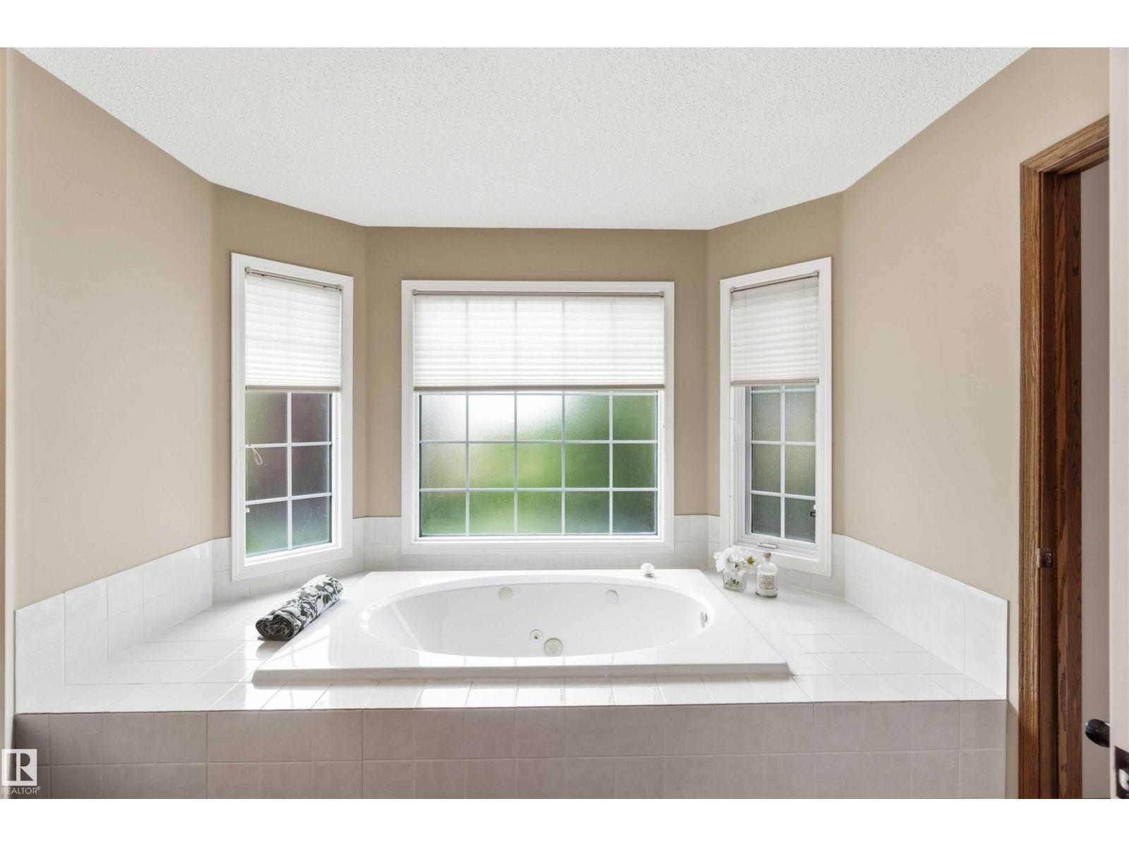 1080 WEDGEWOOD BV NW - 40