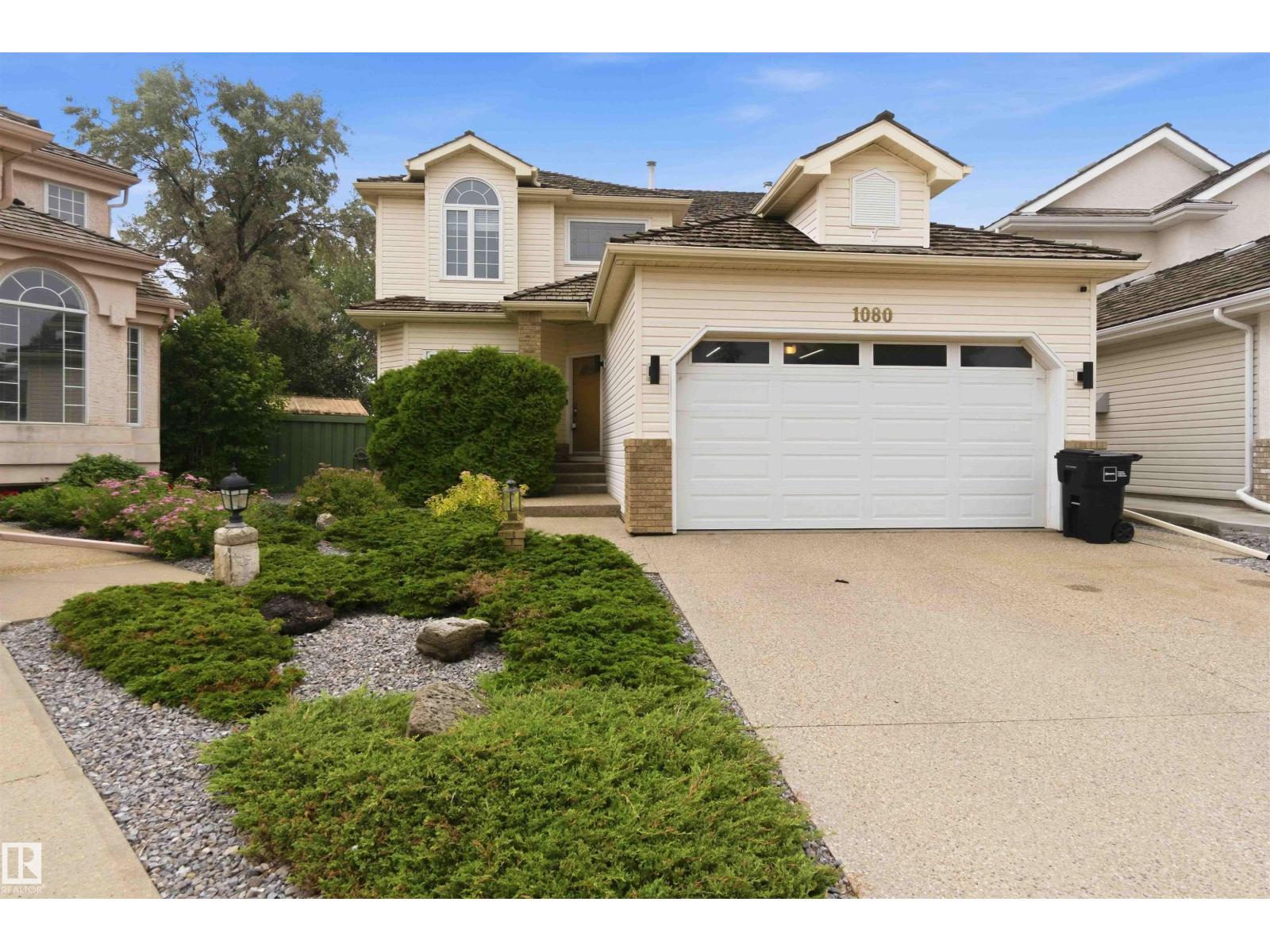 1080 WEDGEWOOD BV NW - 2