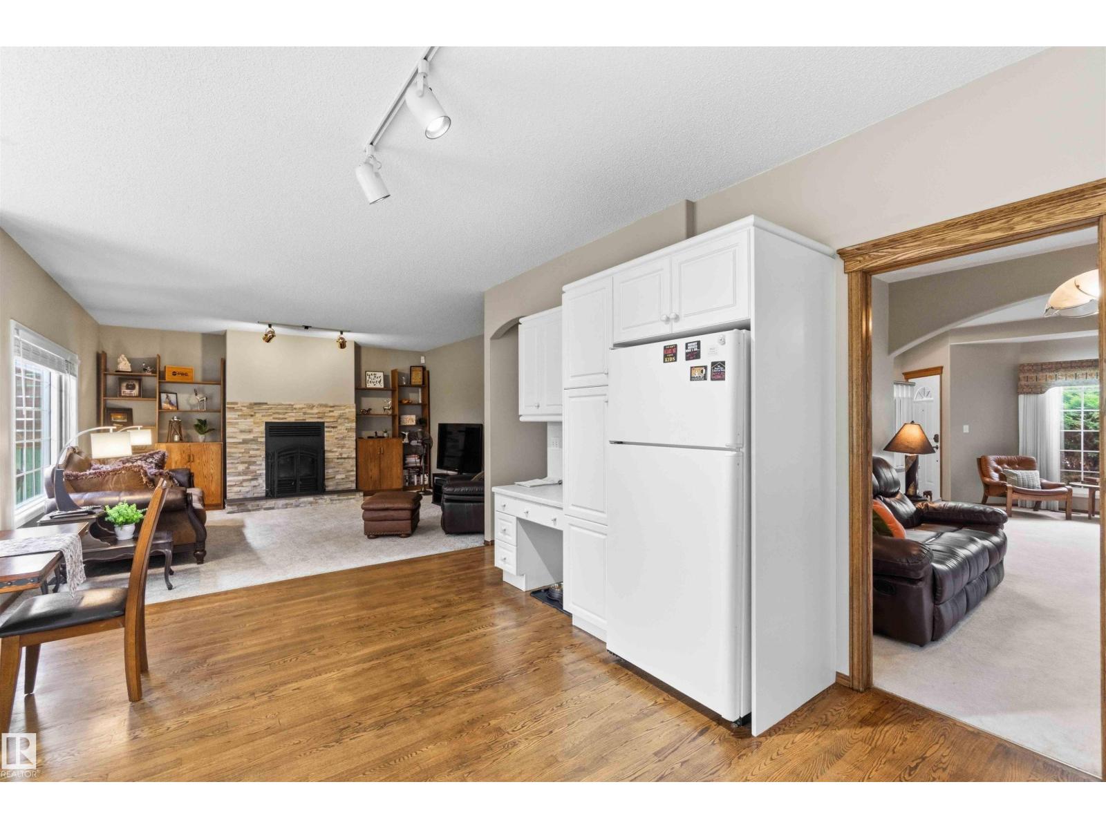 1080 WEDGEWOOD BV NW - 29