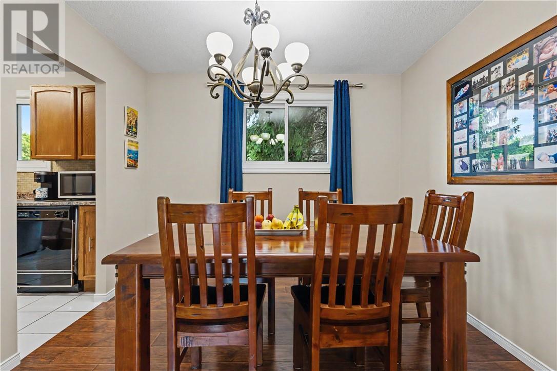 34 Manchester Crescent - 11