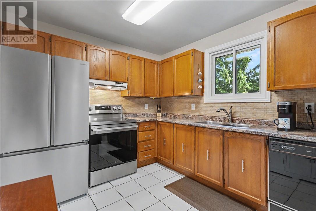 34 Manchester Crescent - 13