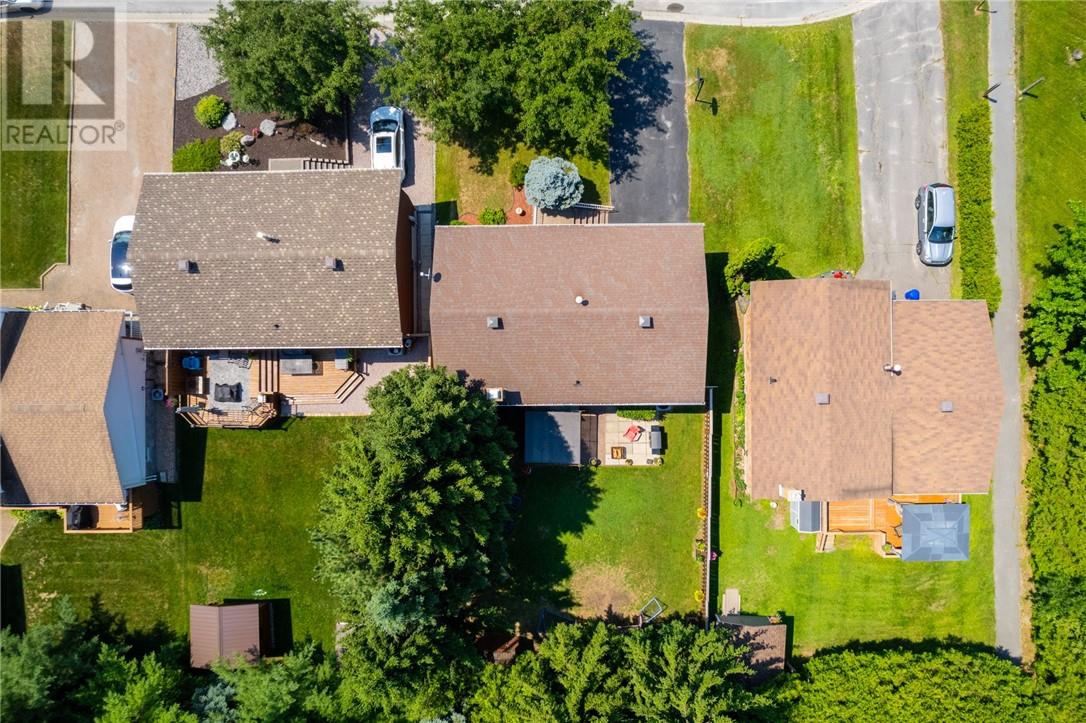 34 Manchester Crescent - 36