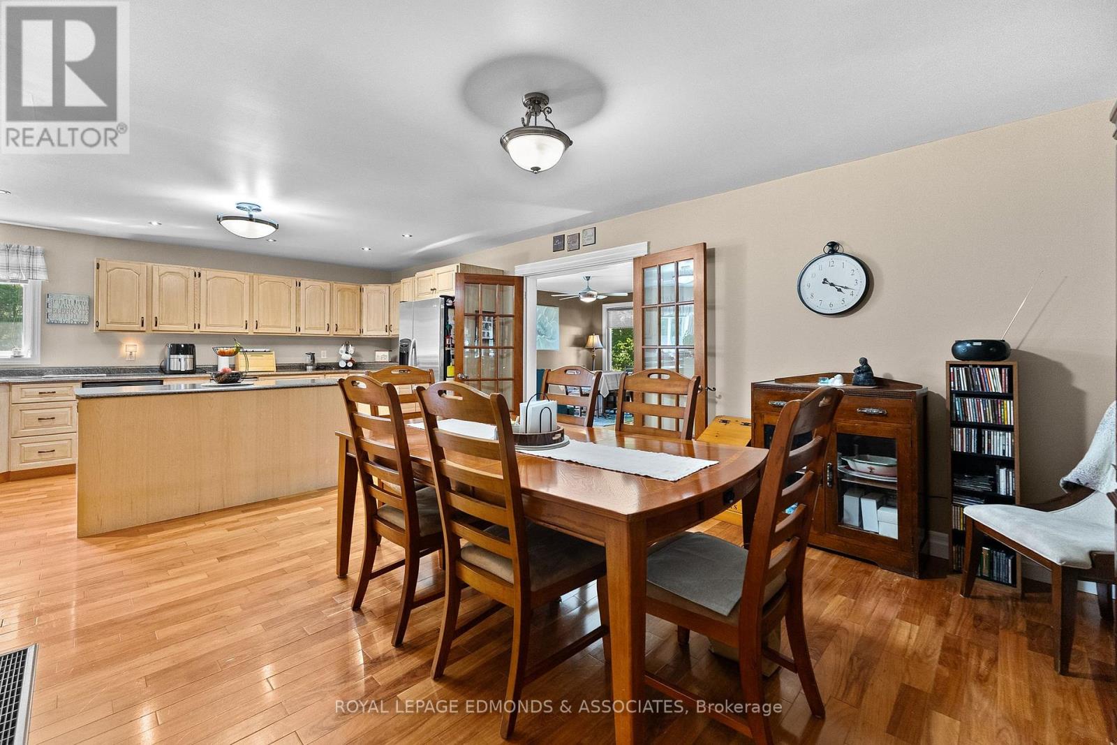 219 ZANDERS ROAD - 11