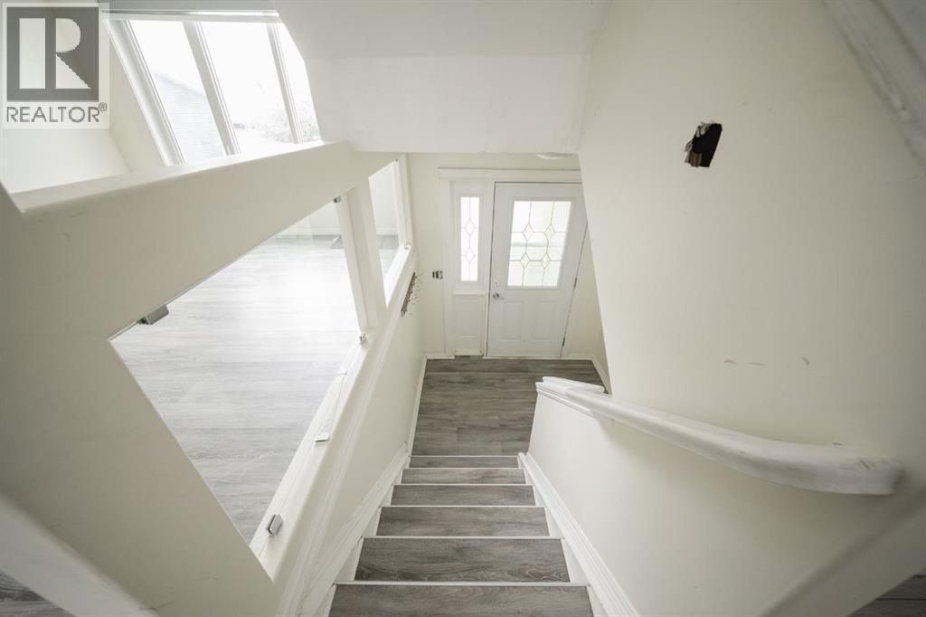 #30 100 Albion Drive - 3