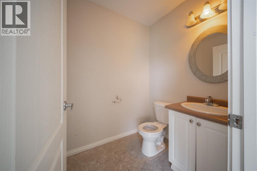 #30 100 Albion Drive - 26