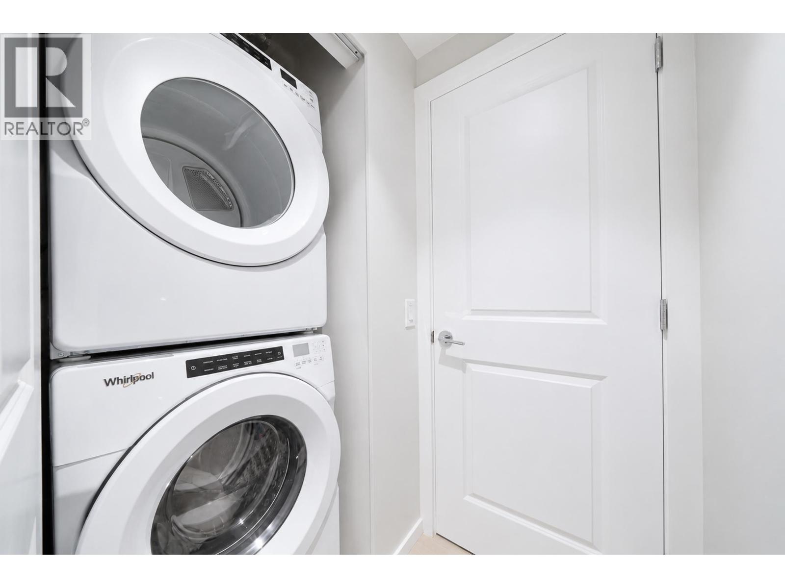 2 Bed, 2 Bath House for Sale in Burnaby – 1607 6700 DUNBLANE AVENUE, Burnaby – MLS# R3148375 - Image 12