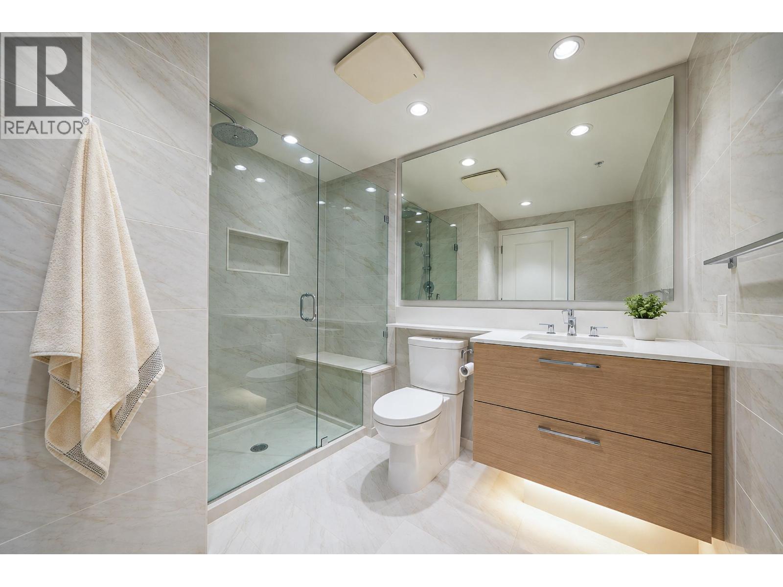 2 Bed, 2 Bath House for Sale in Burnaby – 1607 6700 DUNBLANE AVENUE, Burnaby – MLS# R3148375 - Image 27