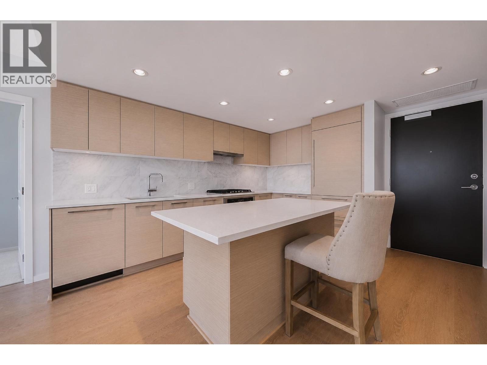 2 Bed, 2 Bath House for Sale in Burnaby – 1607 6700 DUNBLANE AVENUE, Burnaby – MLS# R3148375 - Image 18