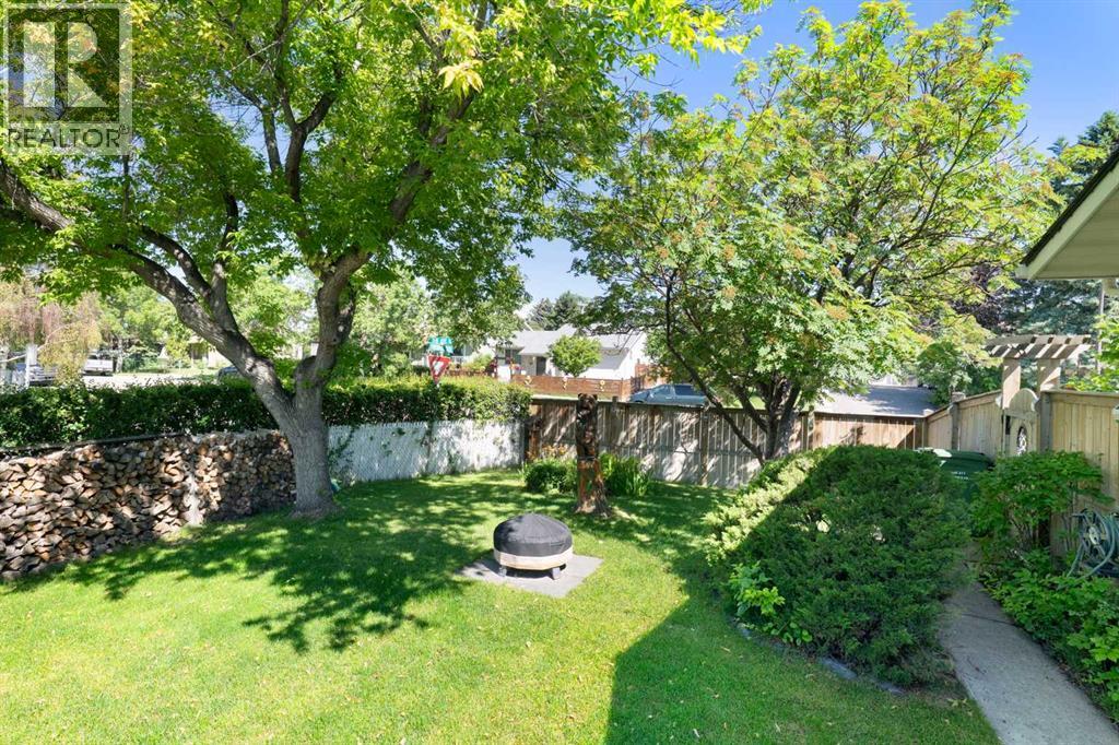 76 Pinebrook Close NE - Image 37