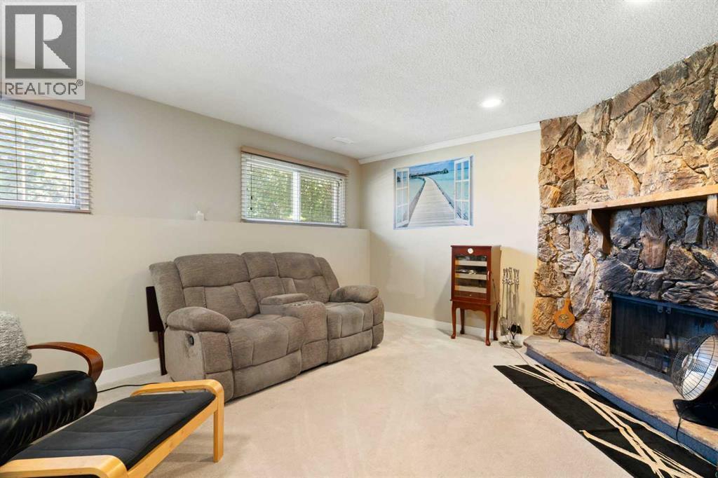 76 Pinebrook Close NE - Image 25