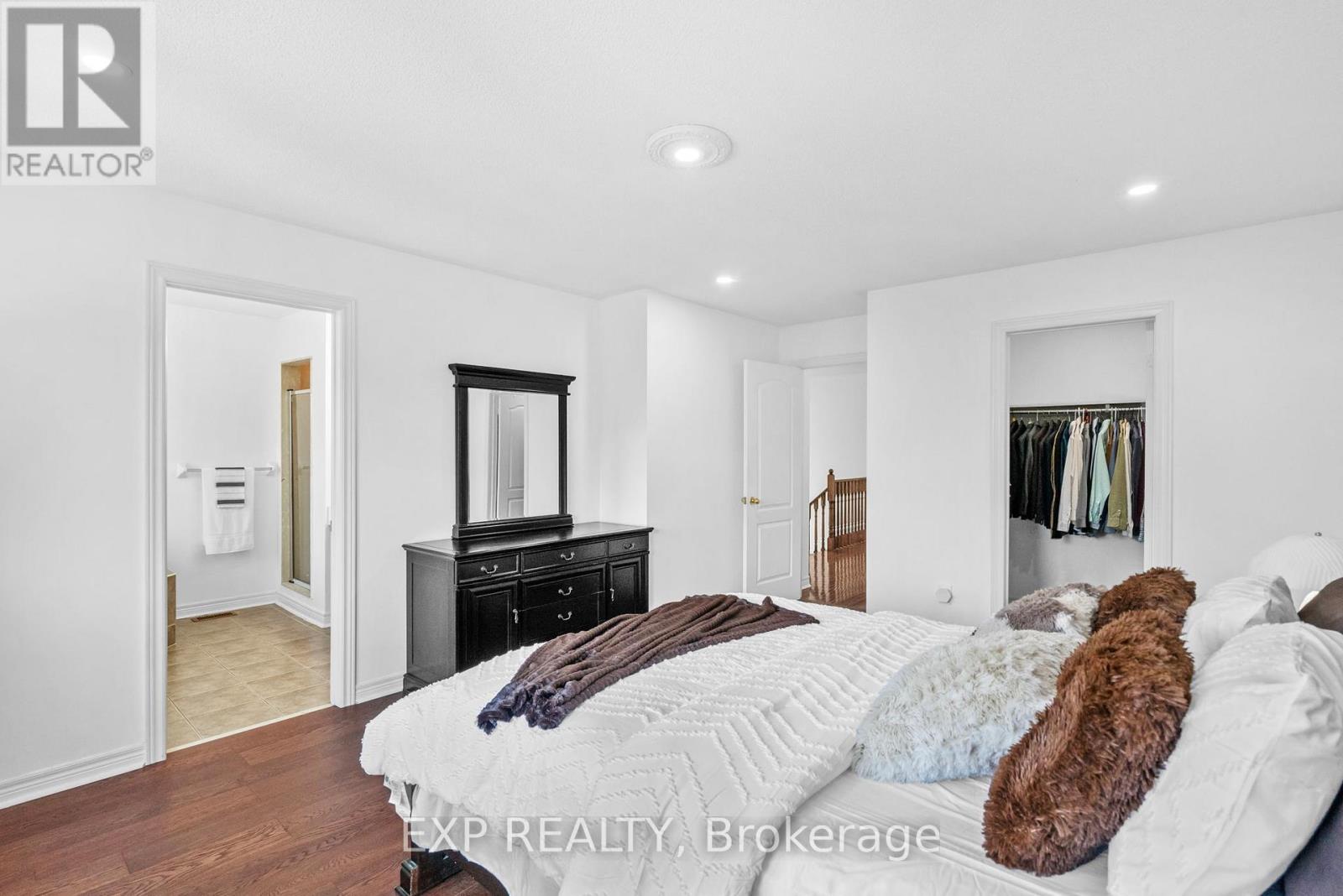 71 PILLAR ROCK CRESCENT - 22
