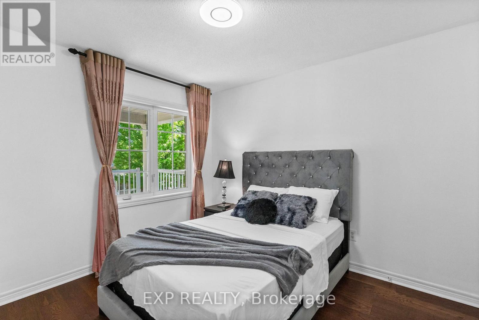 71 PILLAR ROCK CRESCENT - 30