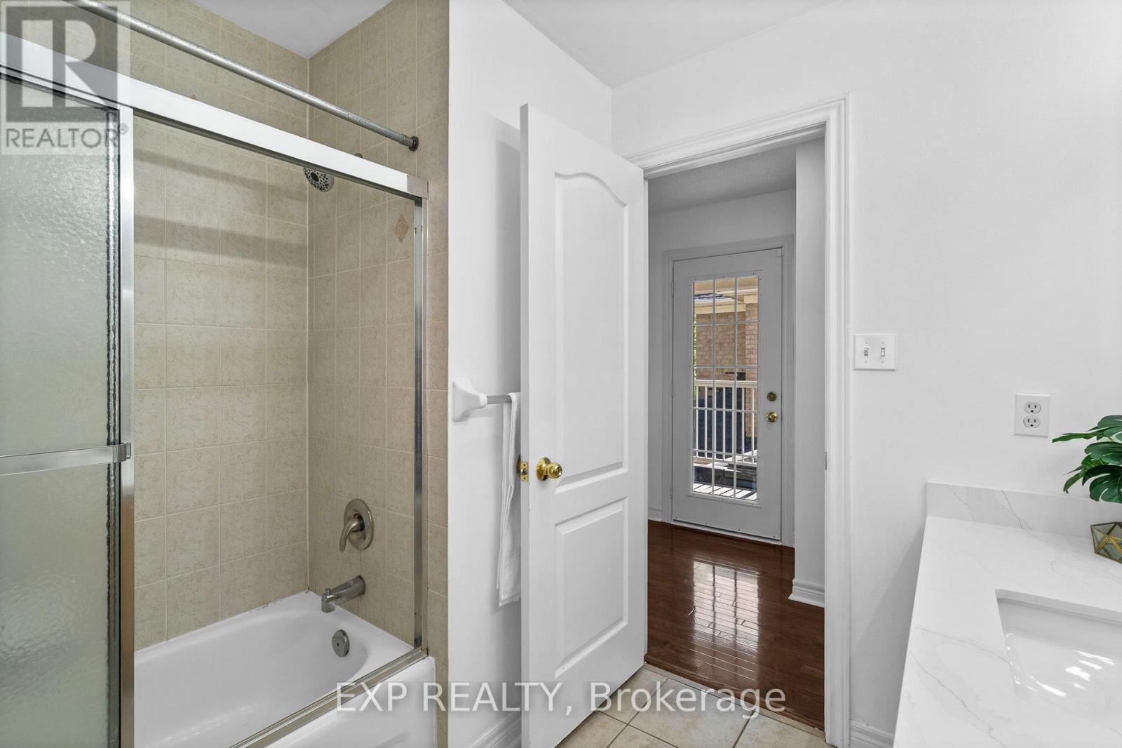 71 PILLAR ROCK CRESCENT - 34