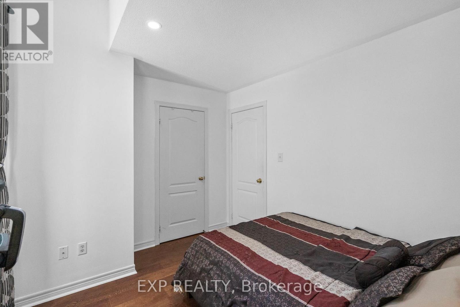71 PILLAR ROCK CRESCENT - 38